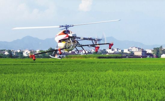 从无人机飞手到接订单的人，王泽宁看见低空经济的机会