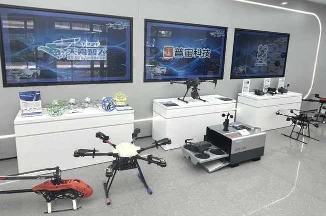 湖北低空联盟产业发展中心在黄陂正式投用