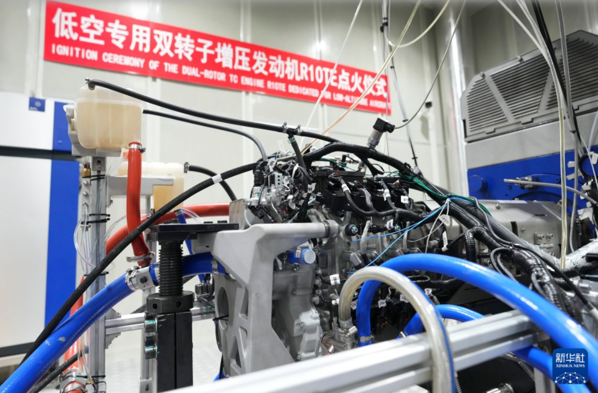 低空专用双转子增压发动机R10TE点火成功